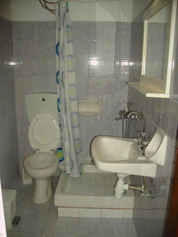 Nikos Apartments Acharavi  Esterno foto